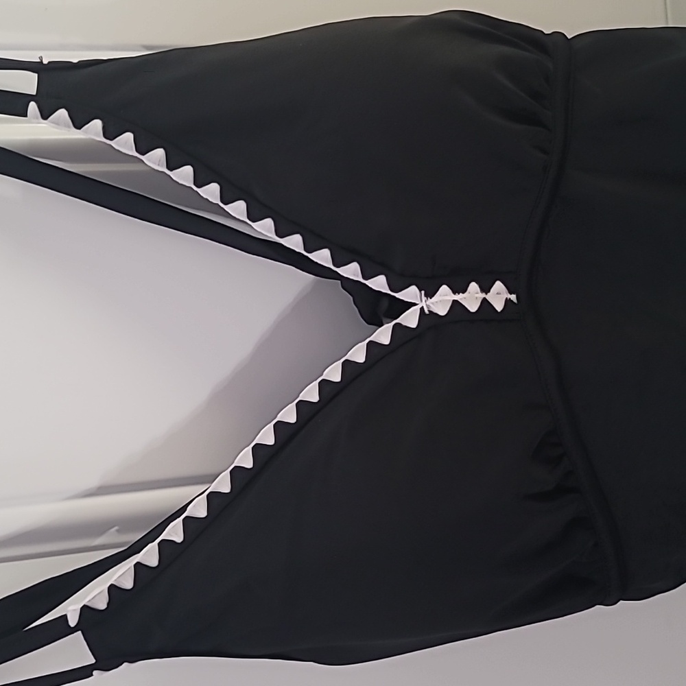 Chic Black and White Women's Tankini - Picture 6 of 8